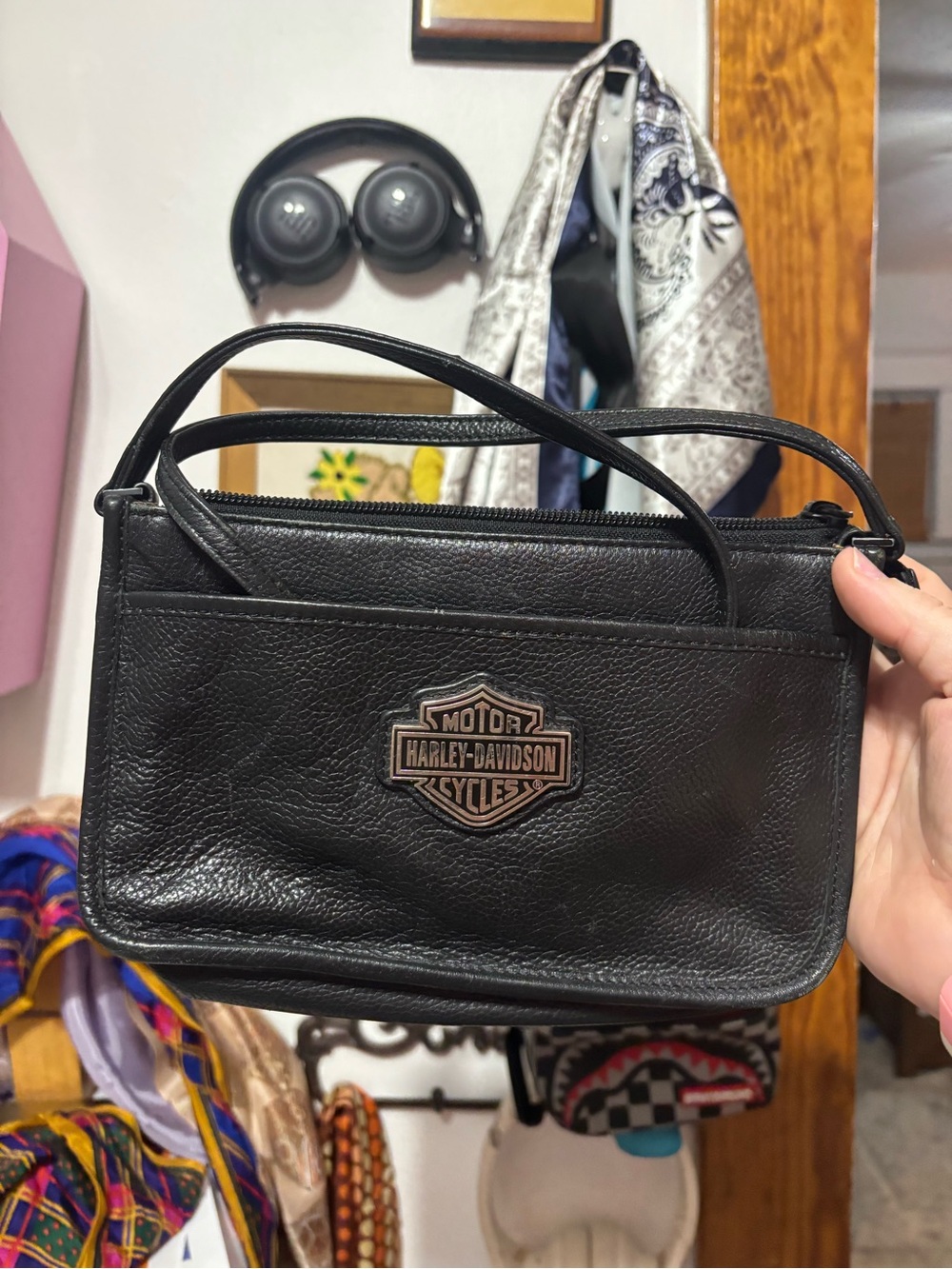 Harley-Davidson Black Leather Shoulder Bag with Logo Patch